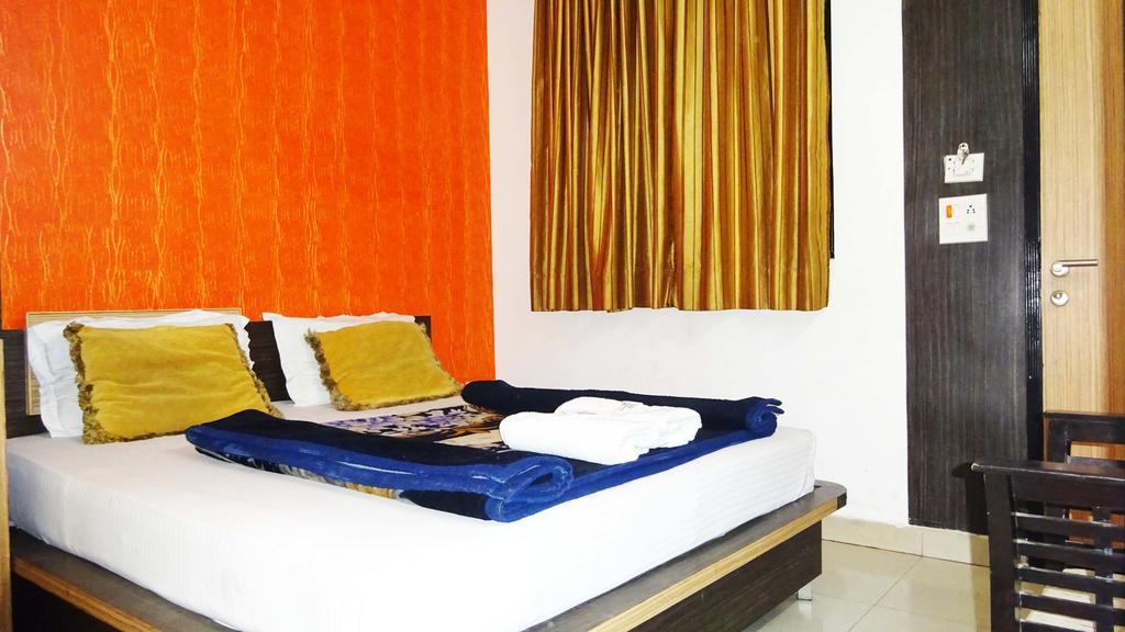 Hotel Durga International Nowe Delhi Zewnętrze zdjęcie