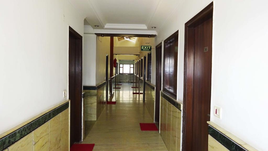 Hotel Durga International Nowe Delhi Zewnętrze zdjęcie