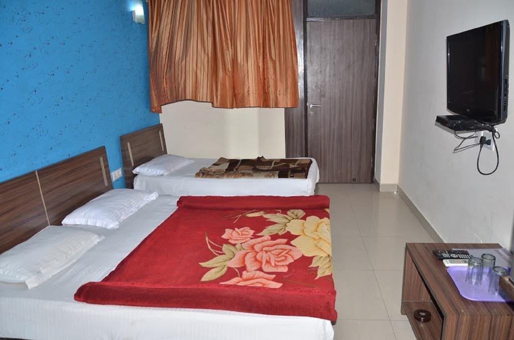 Hotel Durga International Nowe Delhi Zewnętrze zdjęcie