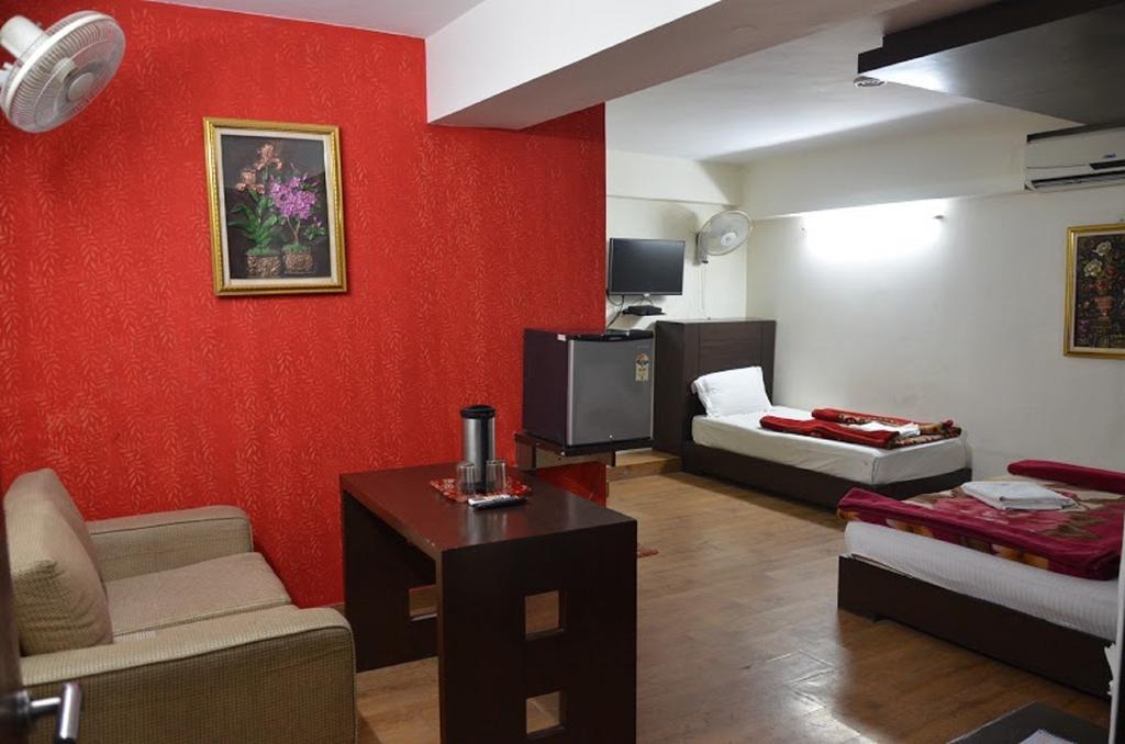Hotel Durga International Nowe Delhi Zewnętrze zdjęcie