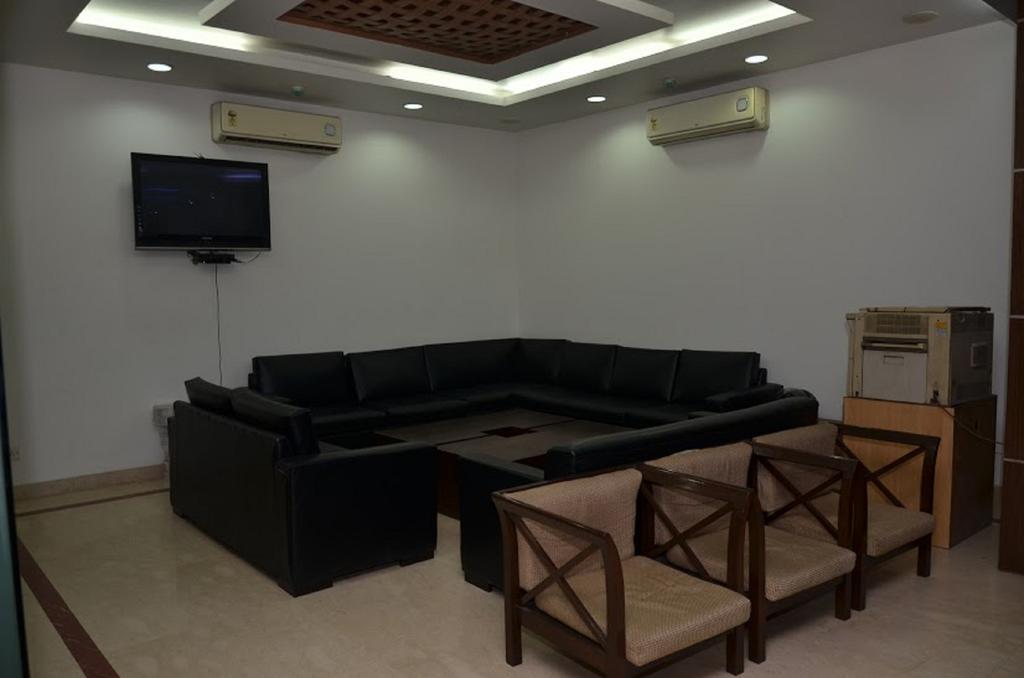 Hotel Durga International Nowe Delhi Zewnętrze zdjęcie