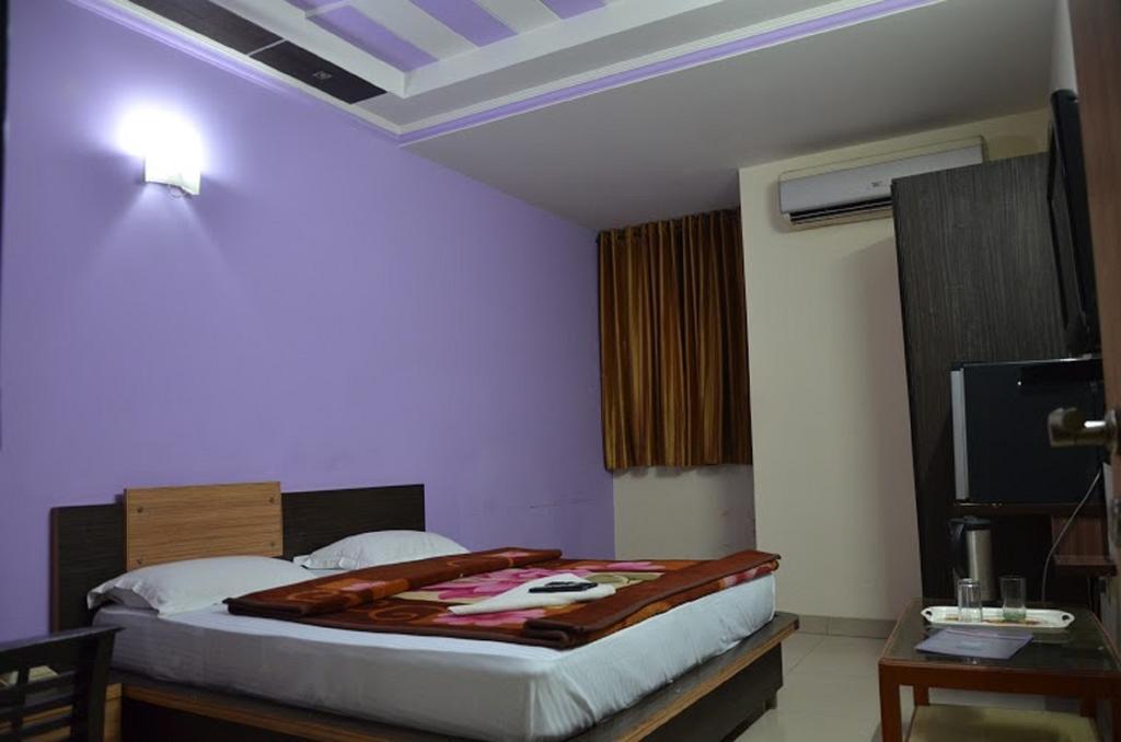 Hotel Durga International Nowe Delhi Zewnętrze zdjęcie