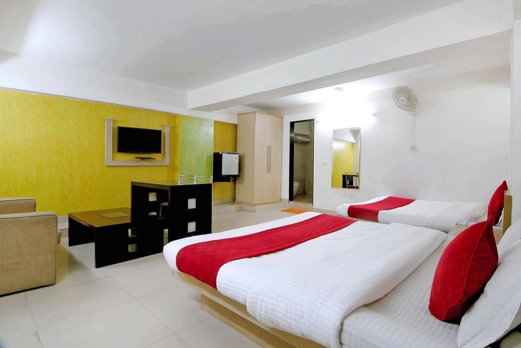 Hotel Durga International Nowe Delhi Zewnętrze zdjęcie