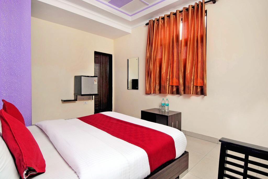 Hotel Durga International Nowe Delhi Pokój zdjęcie