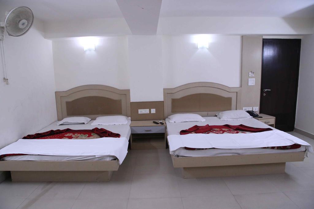 Hotel Durga International Nowe Delhi Pokój zdjęcie