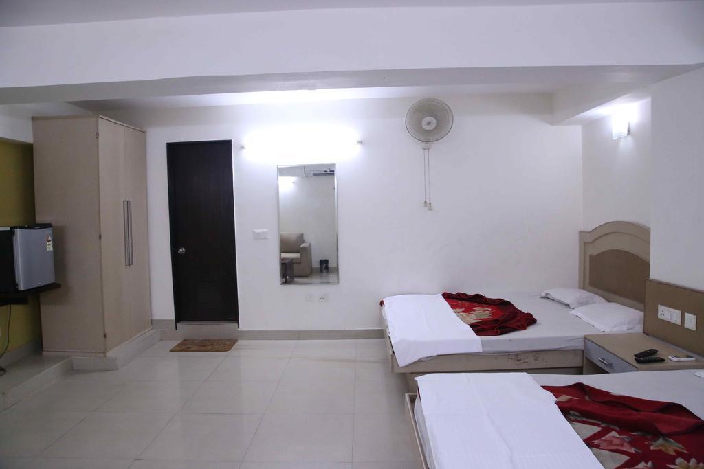 Hotel Durga International Nowe Delhi Pokój zdjęcie