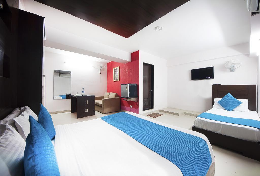 Hotel Durga International Nowe Delhi Zewnętrze zdjęcie